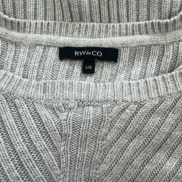 Women’s RW&co preloved cable sweater - Picture 6 of 7